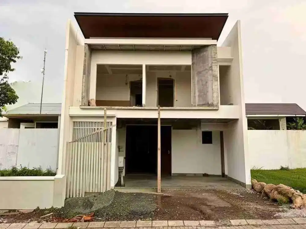 ‼TERMURAH BARU‼Rumah 2 Lantai Progres Bangun 80% di Ckuster Woodland Citraland Perumahan Elt Surabaya Barat .