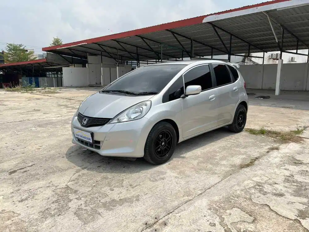 HONDA FIT AT 2013