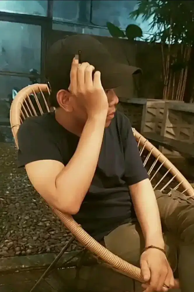mencari lowongan pekerjaan
