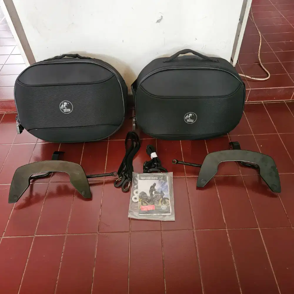 1 set tas motor Triumph Hepco & Becker Street Soft Bag + bracket C-Bow