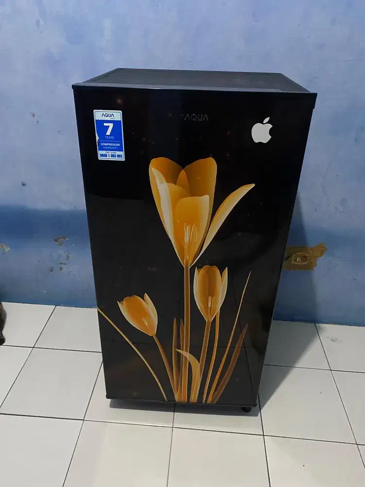 Dijual Kulkas AQUA 140 Liter model AQR-D181