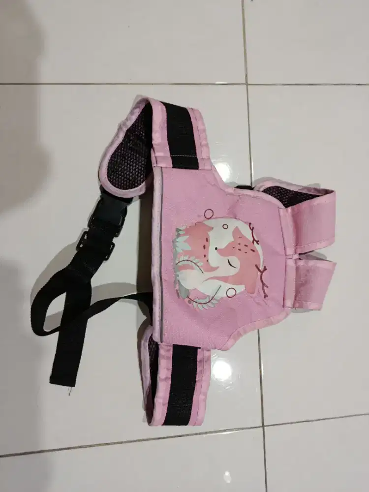 Sabuk boncengan anak balita