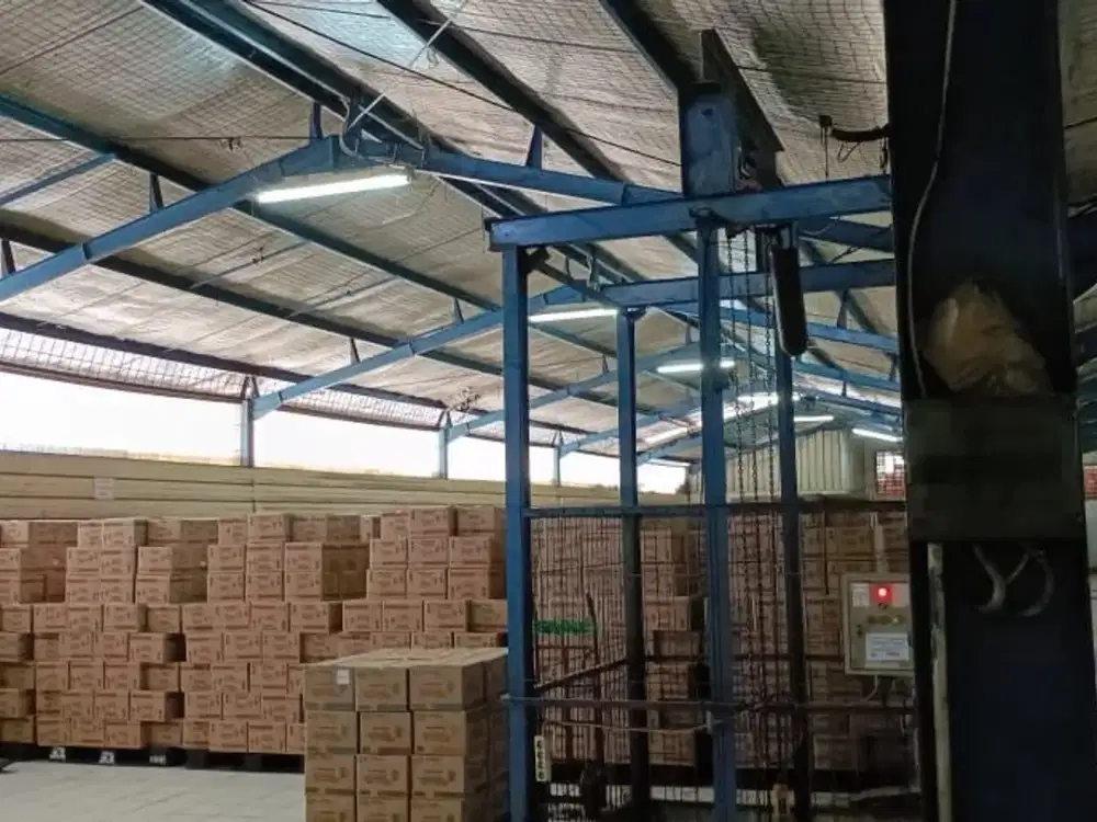 Dijual Cepat Gudang Lt 2100m2 SHM Daan Mogot Km 19,8