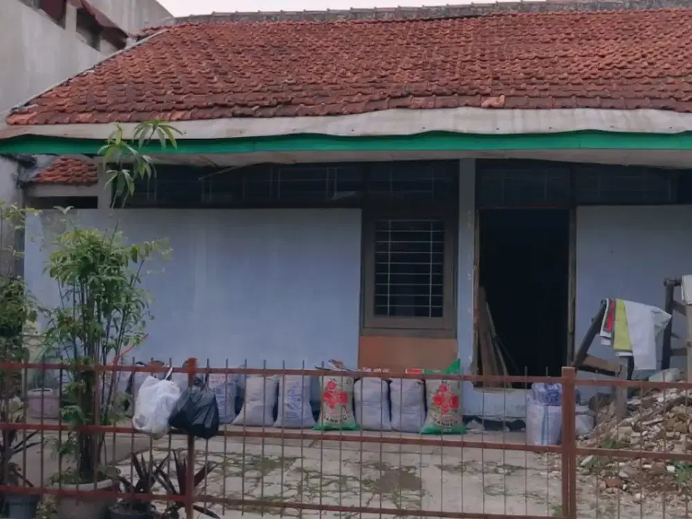 Dijual Cepat Rumah Hitung Tanah Lokasi Sayap Reog Turangga Dekat Sesco AD Buahbatu Kota Bandung