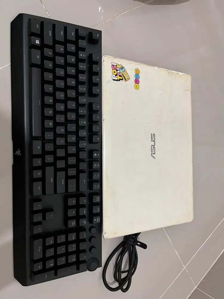Laptop Asus + Keyboard Razor