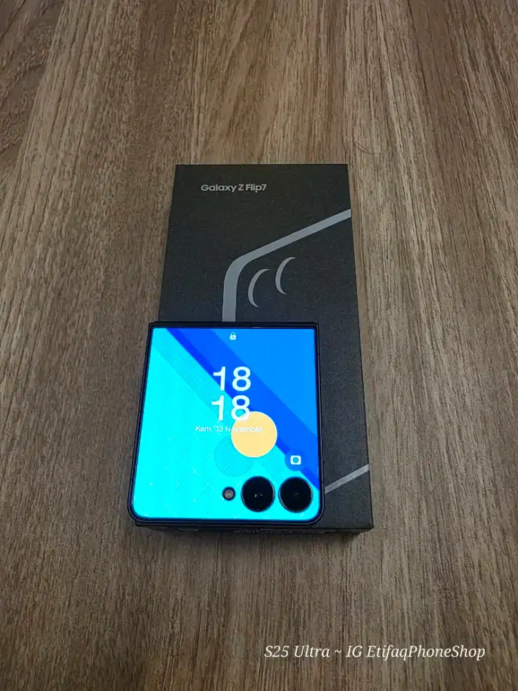 512GB Samsung Z Flip 7 Fulset Garansi Resmi Galaxy Zflip7 Zflip Flip7