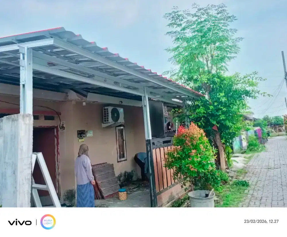 Pasang kanopi baja ringan