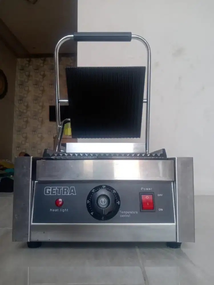 mesin pemanggang roti / sandwich toaster merk GETRA