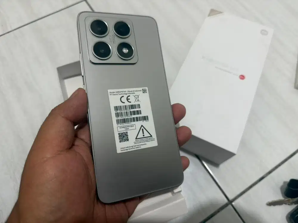 Xiaomi 14t 8/256gb 1000% like new fullset