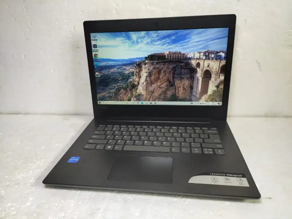 B1506 Lenovo ideapad 330-14IGM n4000 Ram 4GB ssd 128GB