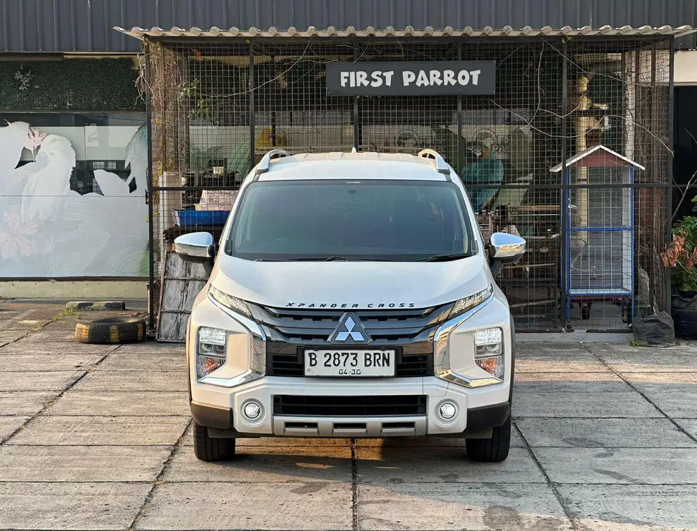 TERMURAH !! DP 15jt XPANDER CROSS PREMIUM PACKAGE 2021 !! KM 51rb !!