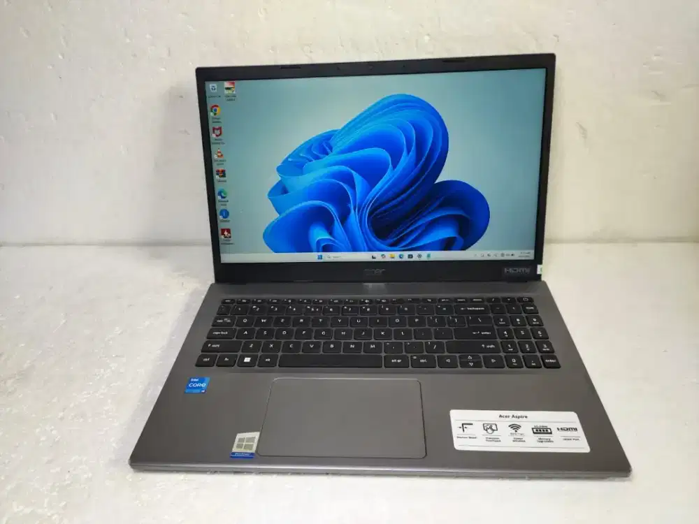 B1603 Acer Extensa 215-55 core i3-1215U Ram 8GB ssd 256GB(100/97)