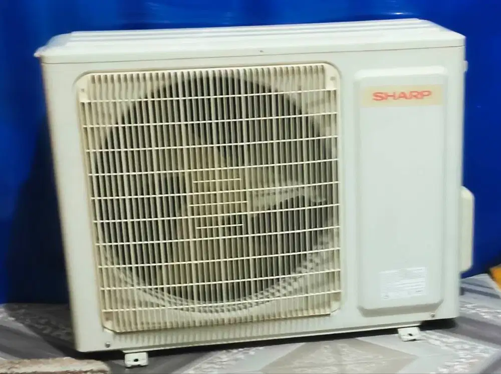 OutdoorAC Sharp 1 PK tipe AU-A9VEY bagus normal