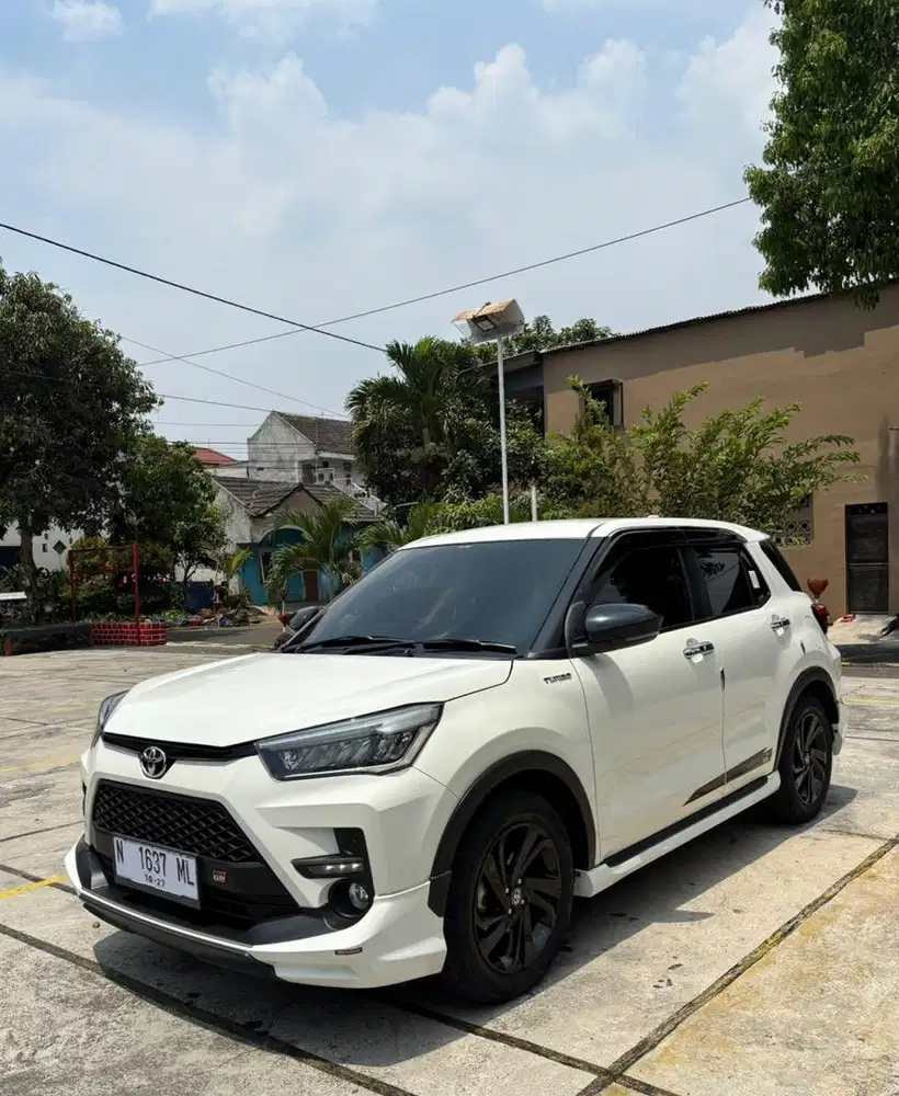 Raize Gr metik 2022 km 34 rb