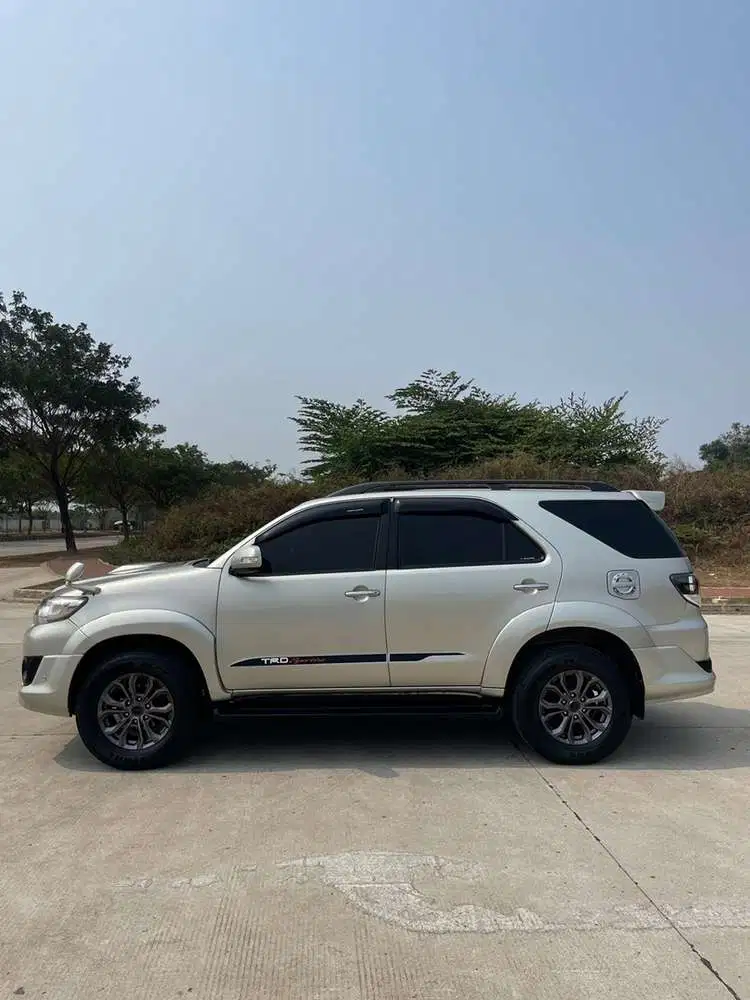 Toyota Fortuner 2005 Bensin