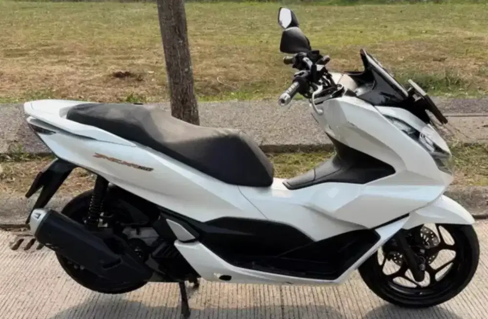 Pcx 160 tipe ABS 2024