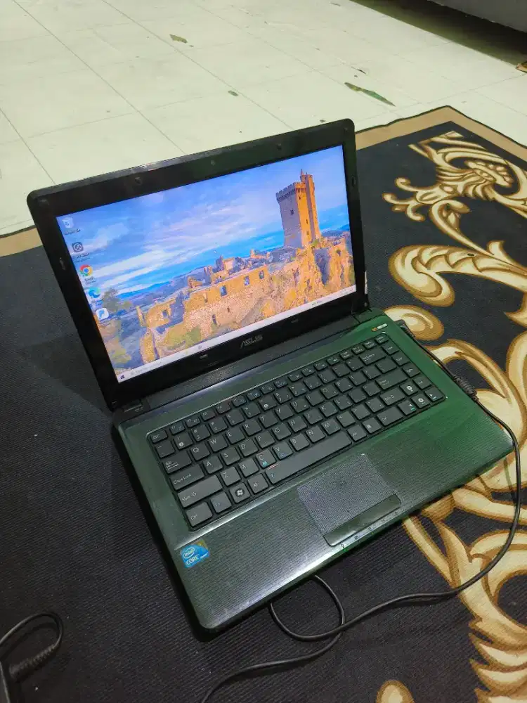 Laptop Asus Core i3
