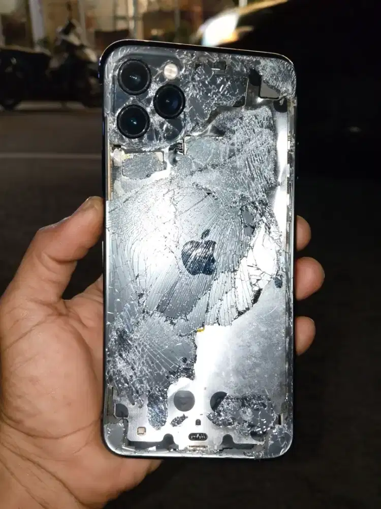 Mainboard iPhone 11 pro max garansi tes mesin hidup