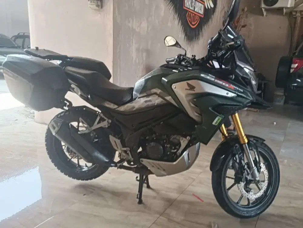 Honda CBX siap touring