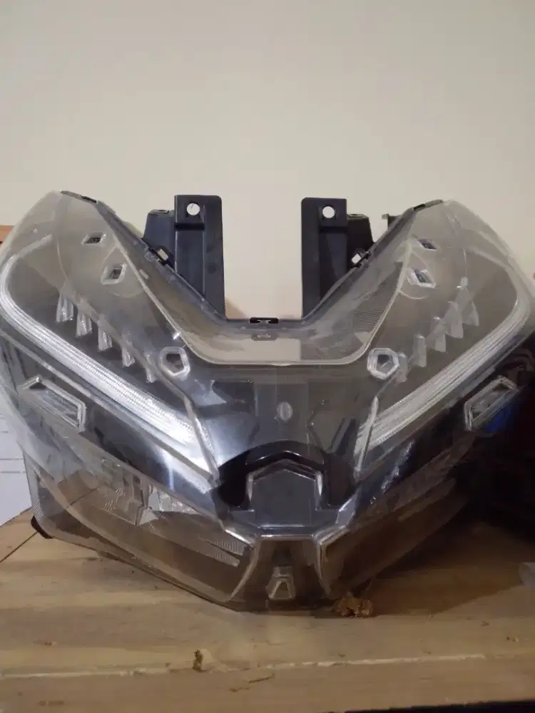Head lamp vario 150 2019