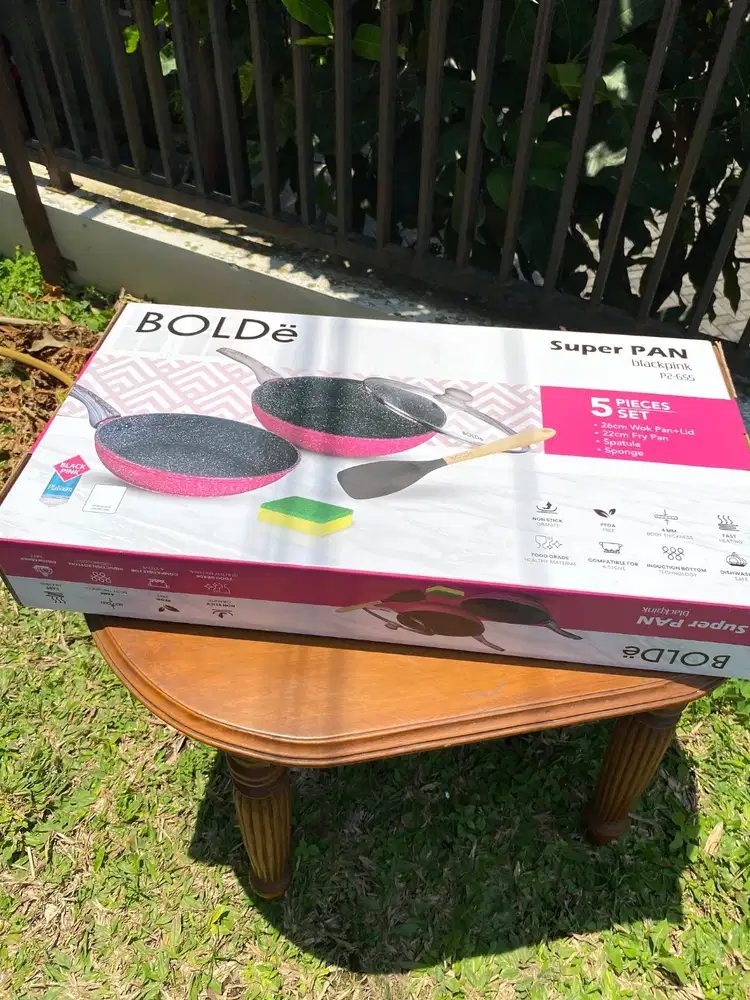 Penggorengan Bolde Super pan set granite blackpink