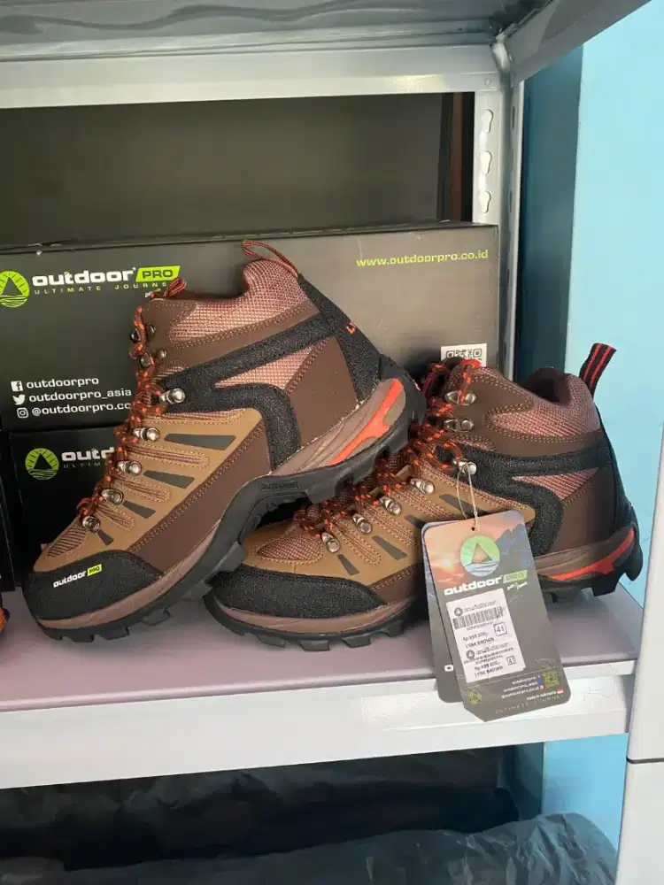 Jual sepatu outdoor
