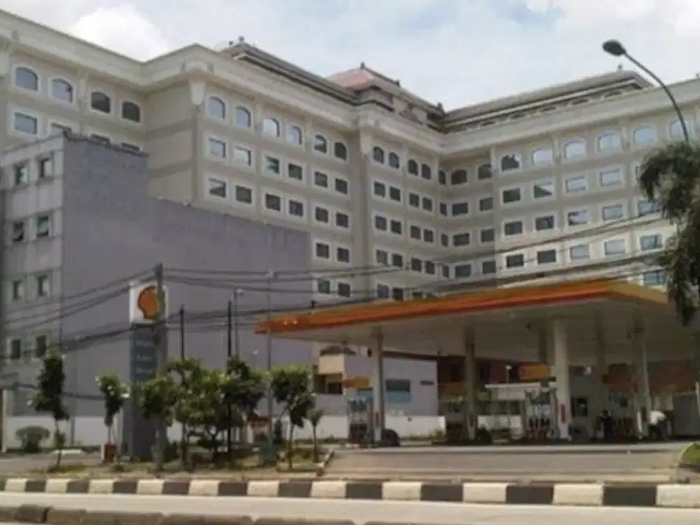 Dijual Hotel Maharani di Mampang Prapatan. Lokasi Ramai, 180 Kamar