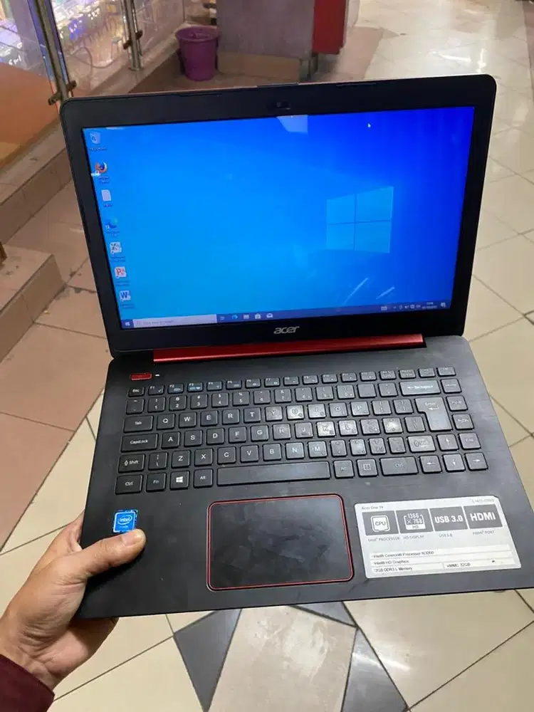 laptop acer one l140