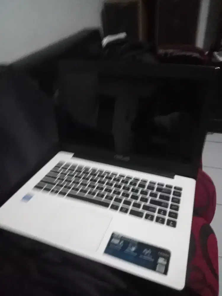 Laptop Asus mulus orian no minus siap pakai