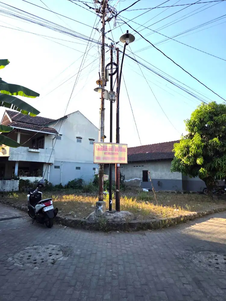 Tanah Hook Strategis Hanya 150 meter dari Jalan Imogiri Timur