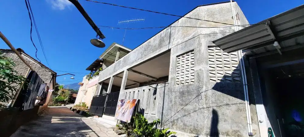 DIJUAL Rumah dibawah kaki Gunung Merbabu.
