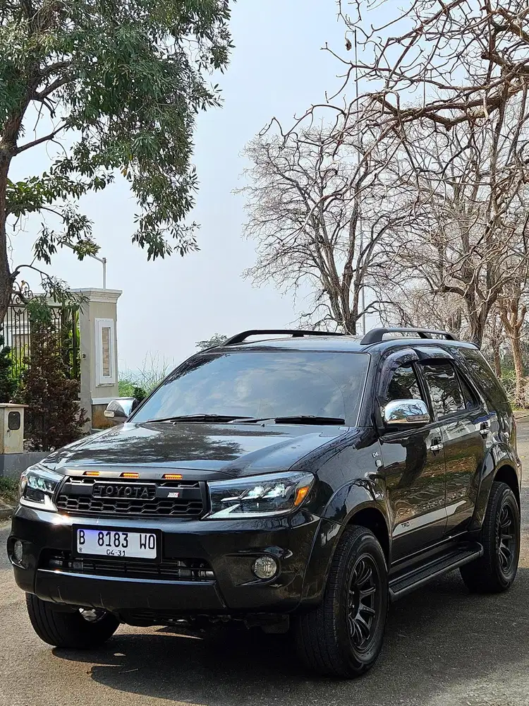 Toyota fortuner 2010 G diesel metik rerr buruan cuma 1 ga ada lagi