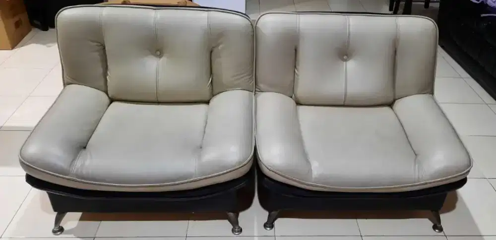 Preloved Sofa  Available 2 pcs