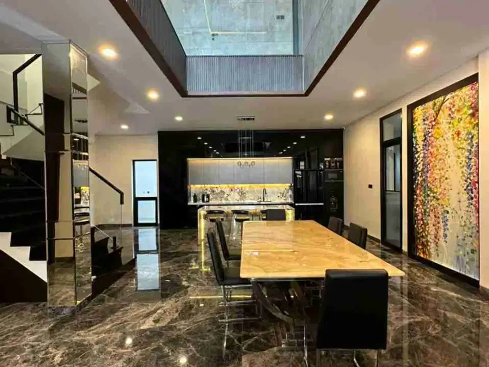 Dijual rumah mewah Casa goya kemanggisan kebun jeruk jakarta barat