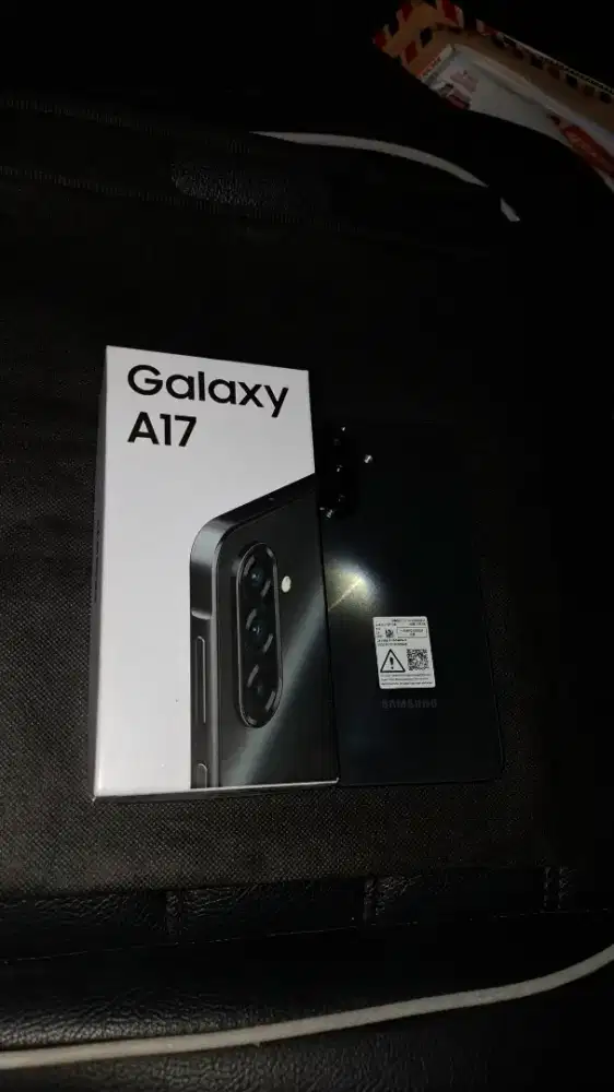 SAMSUNG A17 BLACK