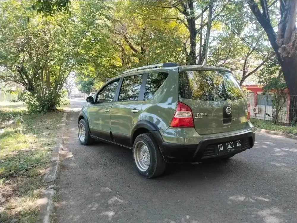 Nissan livina 2008