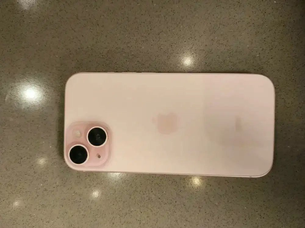 Iphone 15 128GB Pink (BliBli)