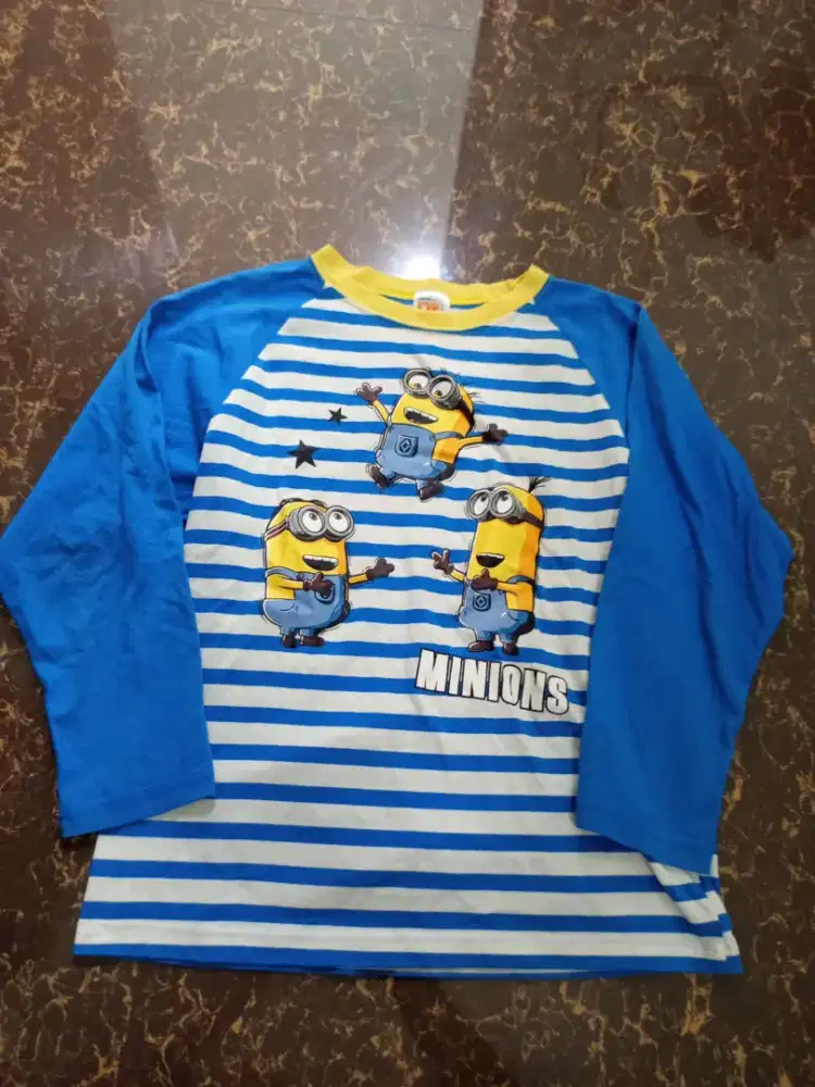 Kaos lengan panjang