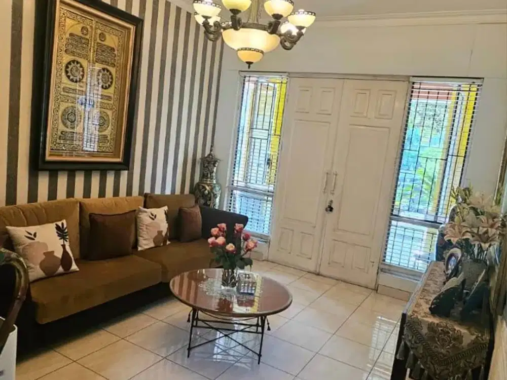 Rumah 2 Lantai di Dalam Cluster di Kota Wisata, Cibubur