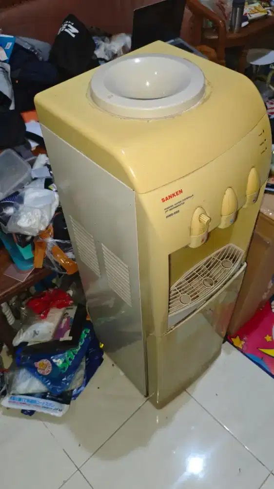 Dispenser Sanken