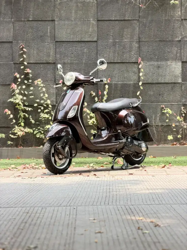JUAL PIAGGIO VESPA LX 150 3V THN 2013,PERFECT CONDITION