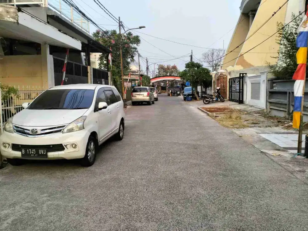dijual rumah hitung tanah muara karang blok 1