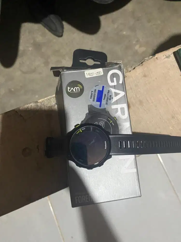 Jam tangan garmin