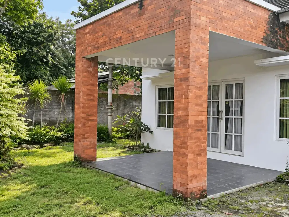 Rumah Besar Dengan Tanah Luas Dekat Kota Jogja