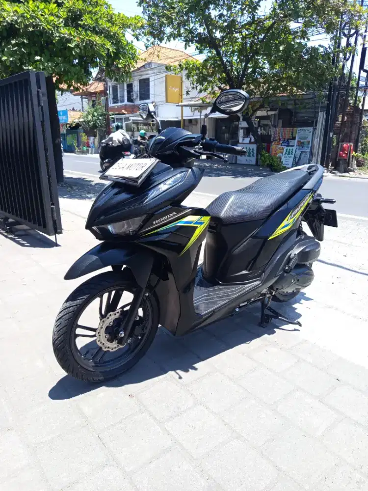 Vario 125 th 2025 low km Deva motor