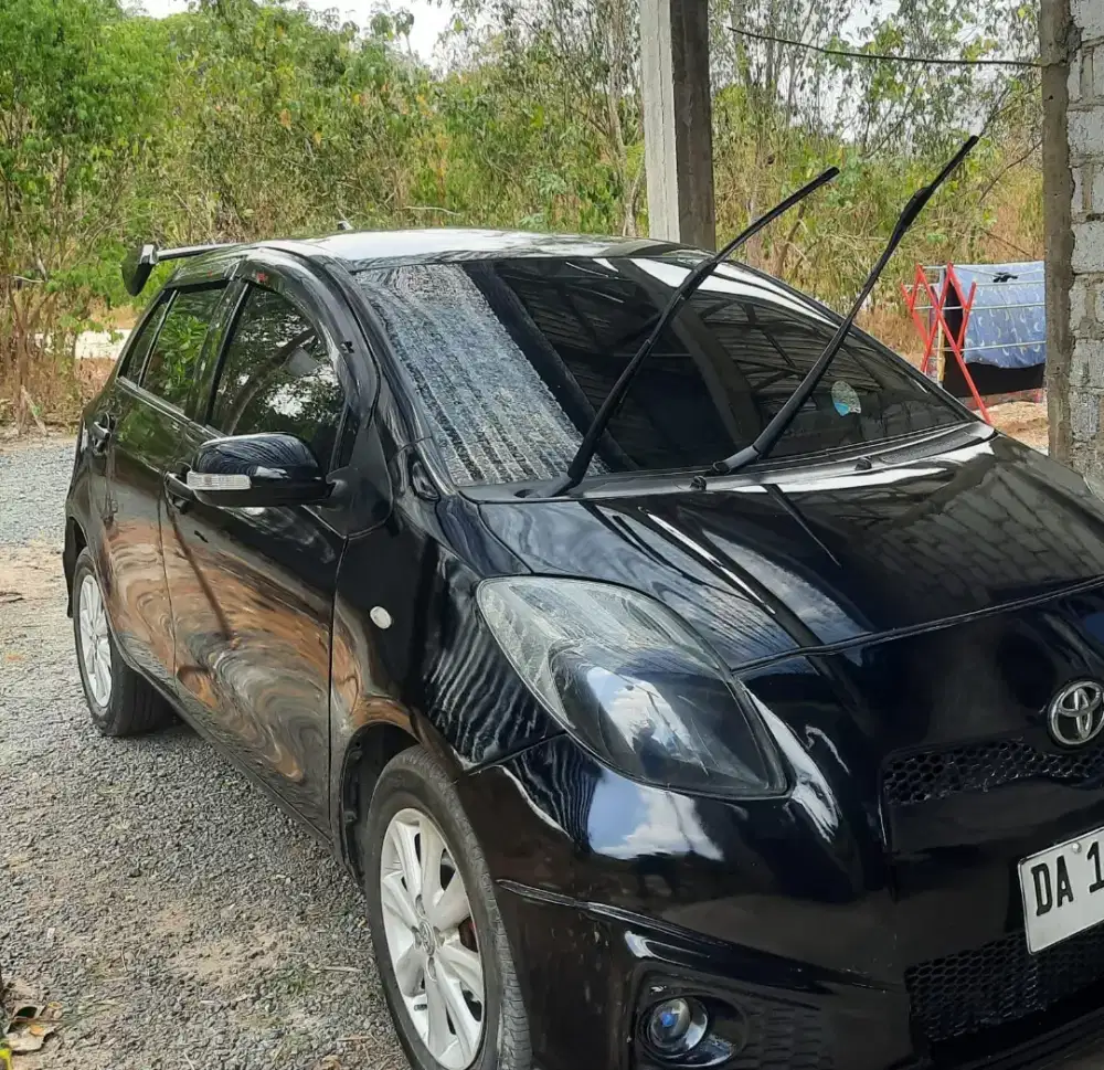 Djual Mobel pribadi Toyota Yaris bakpao tranmisi Manual siap pakai