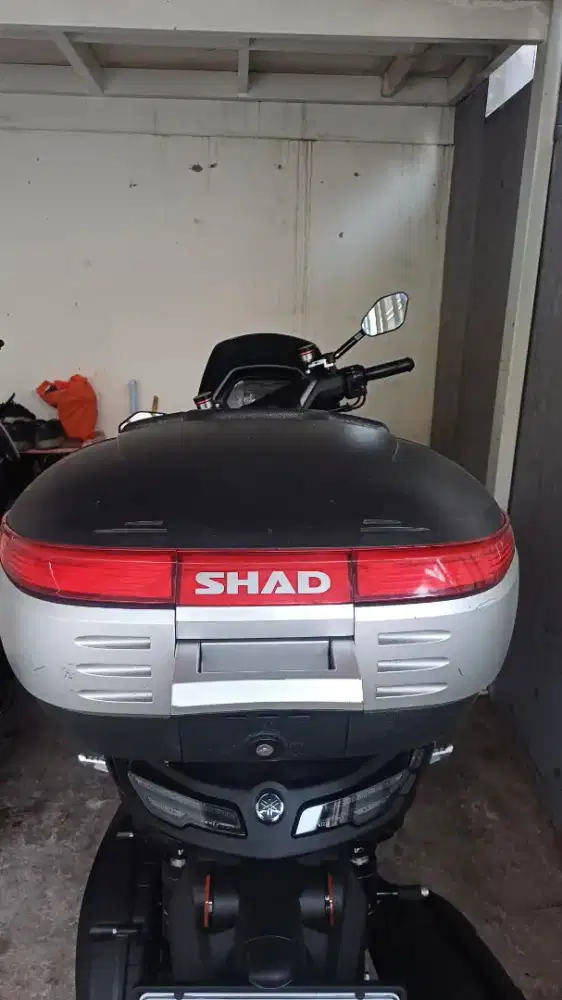 Di jual box shad 50 dan breket box shad nmax new original