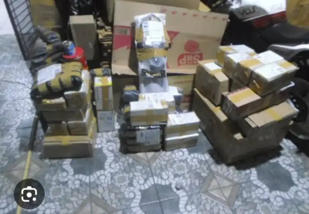 Low pembantu dan Peking bungkus bungkus