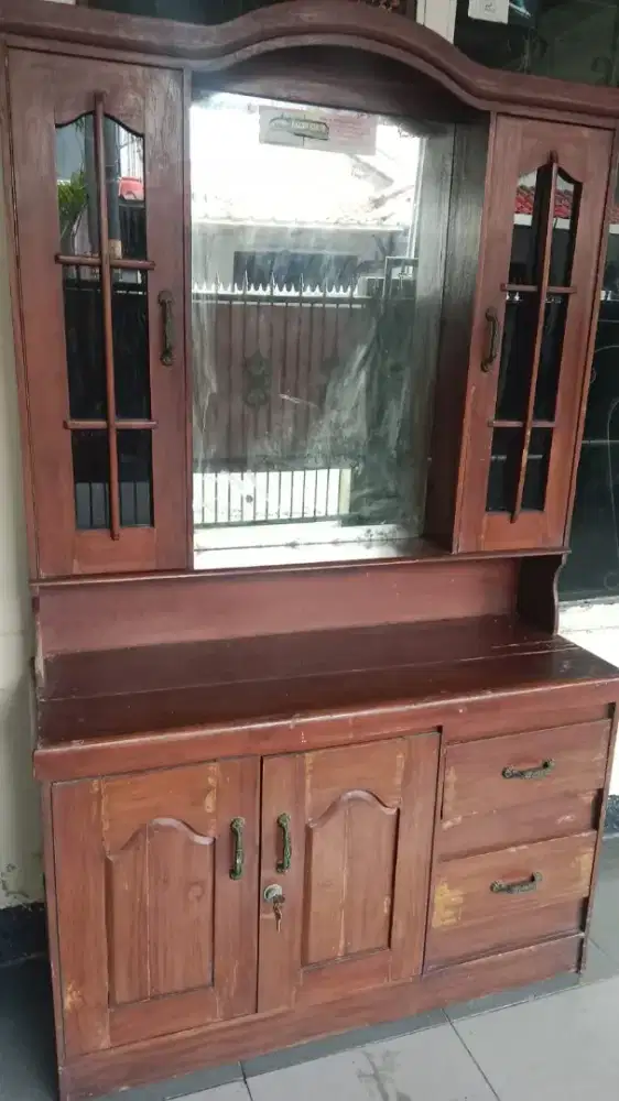 Meja Rias Klasik