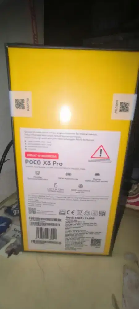 Poco X8 Pro 12/512Gb Hitam